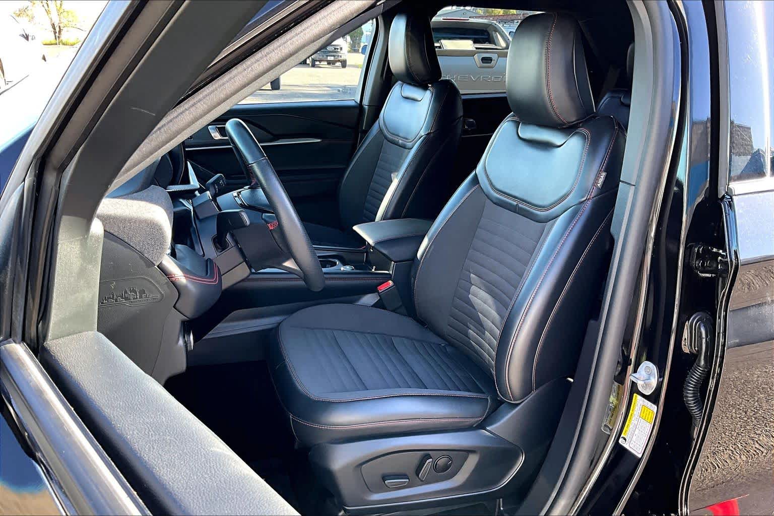 Thumbnail: 2025 Ford Explorer - 11