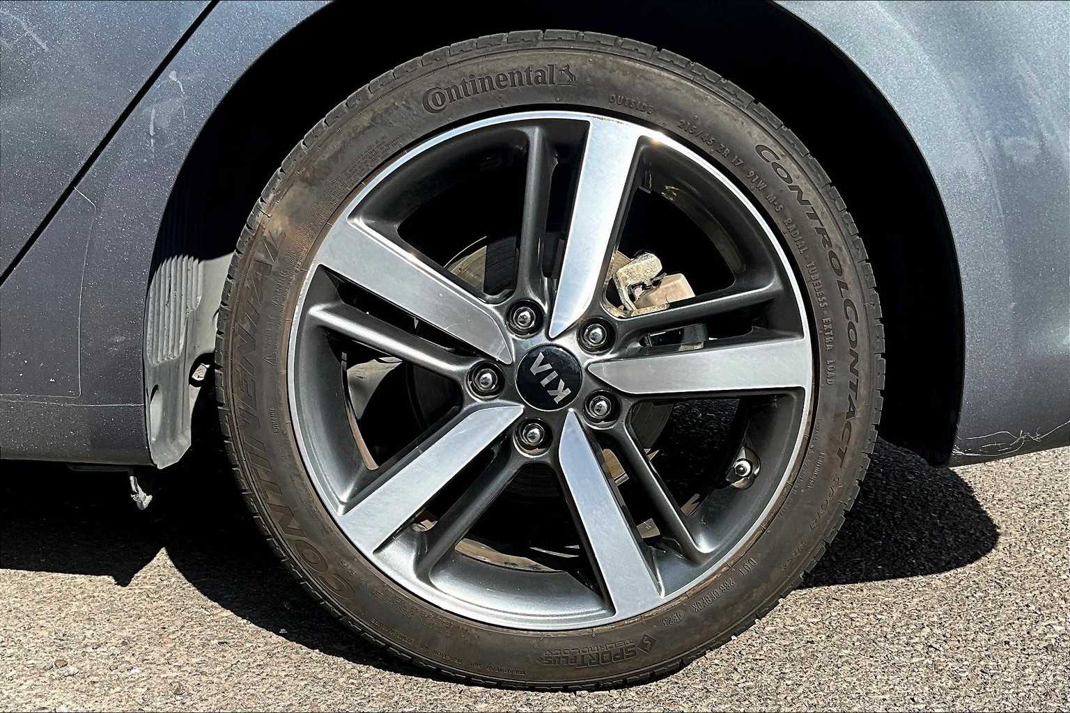 Thumbnail: 2018 Kia Forte - 35