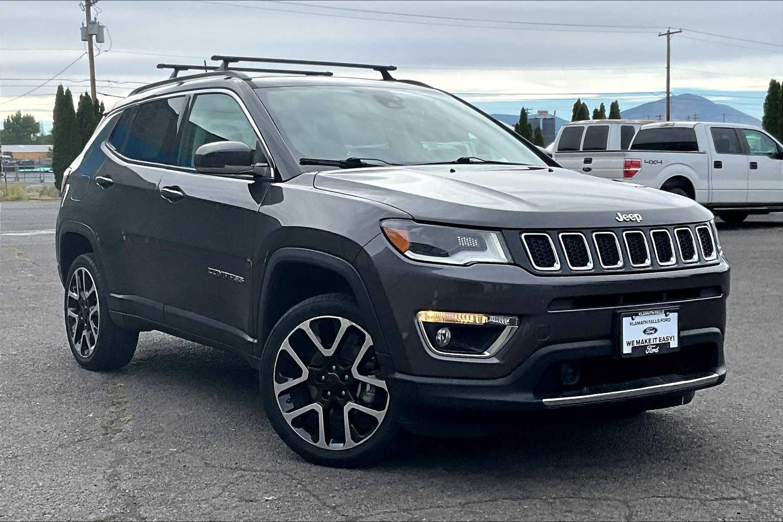 Thumbnail: 2018 Jeep Compass - 21
