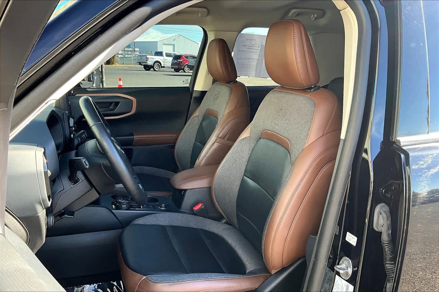 Thumbnail: 2023 Ford Bronco Sport - 11