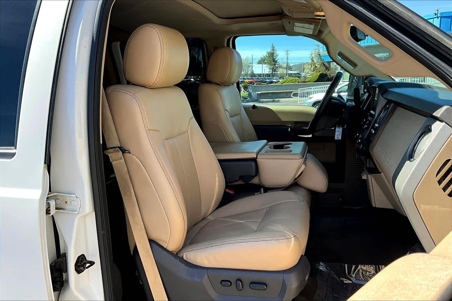 Thumbnail: 2016 Ford F-350 - 13