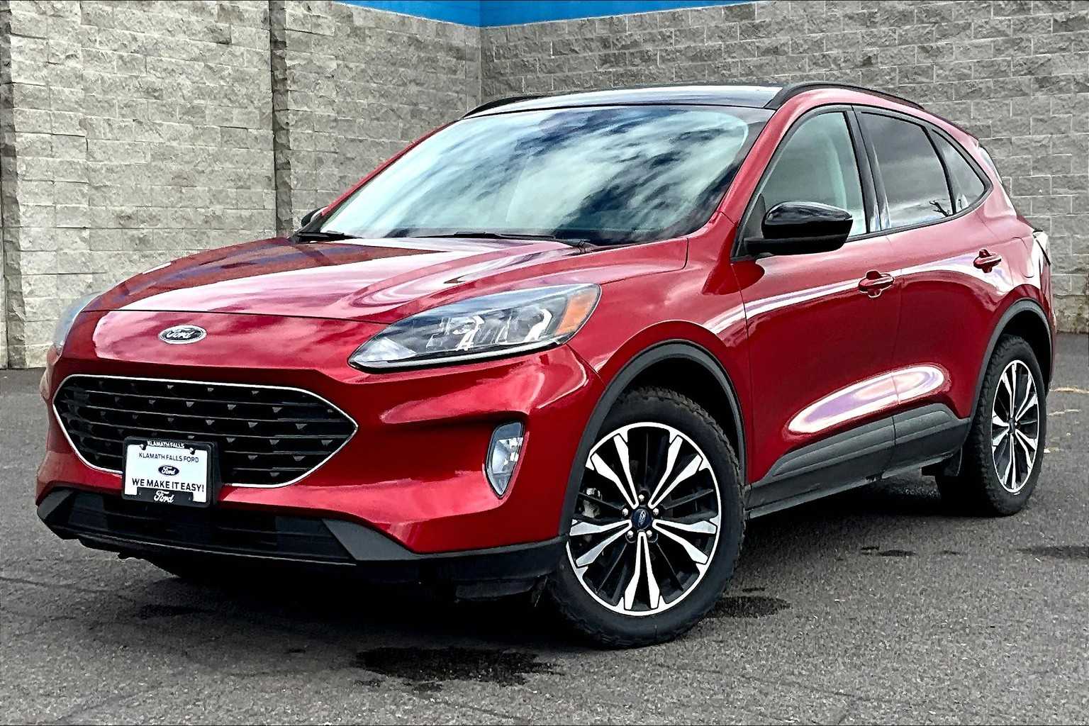 Thumbnail: 2022 Ford Escape - 1