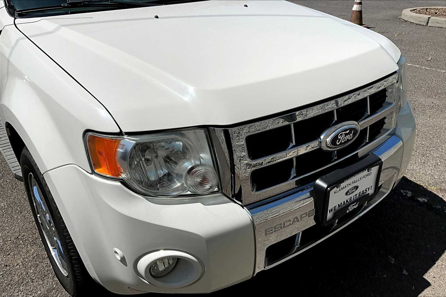 Thumbnail: 2010 Ford Escape - 33