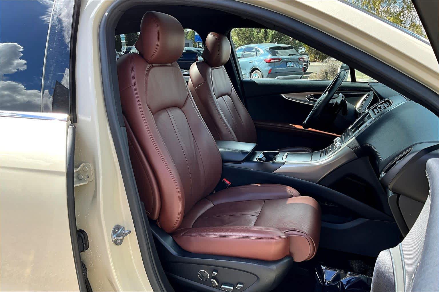Thumbnail: 2016 Lincoln MKX - 13
