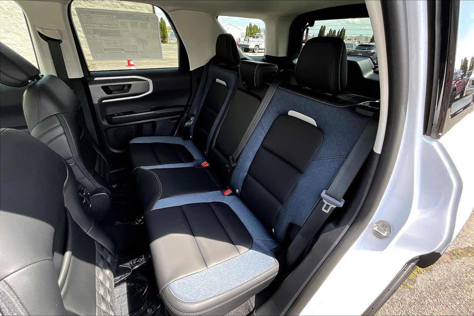 Thumbnail: 2025 Ford Bronco Sport - 13