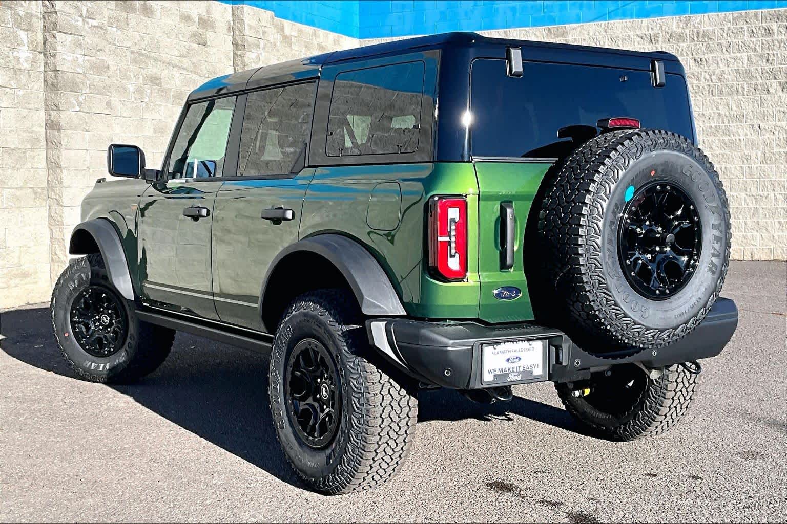 Thumbnail: 2025 Ford Bronco - 4