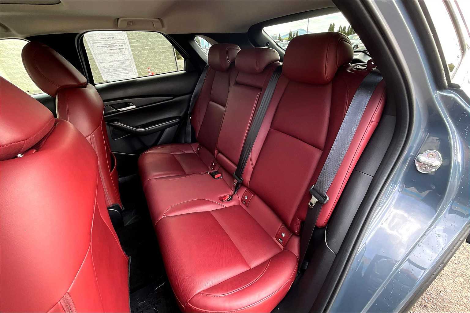 2024 Mazda CX-30 Carbon 29