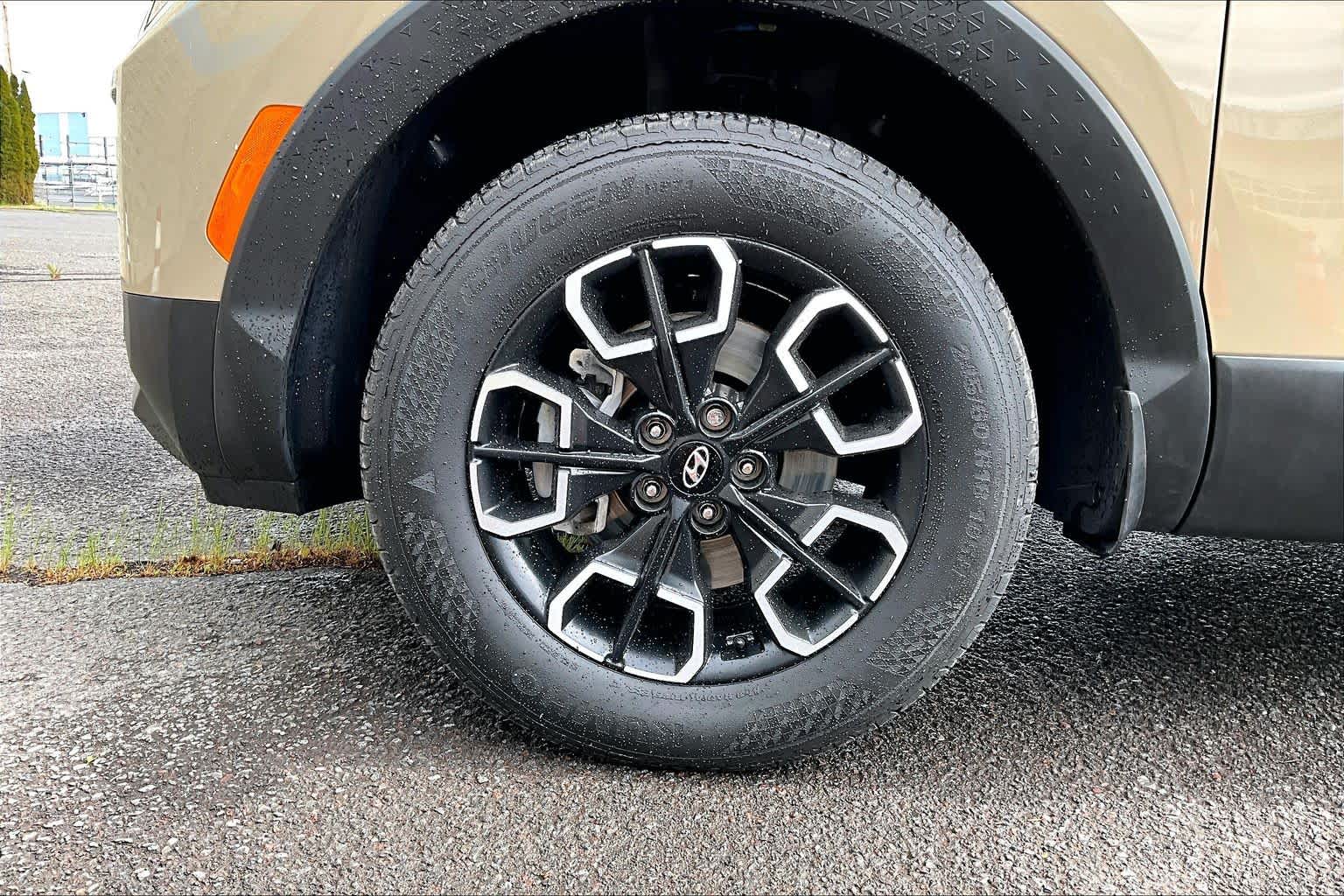 Thumbnail: 2023 Hyundai Santa Cruz - 8