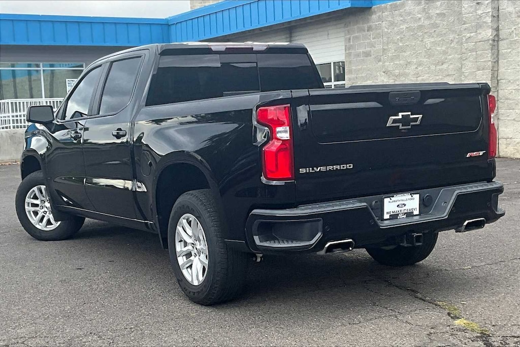 Used 2021 Chevrolet Silverado 1500 RST Truck Crew Cab