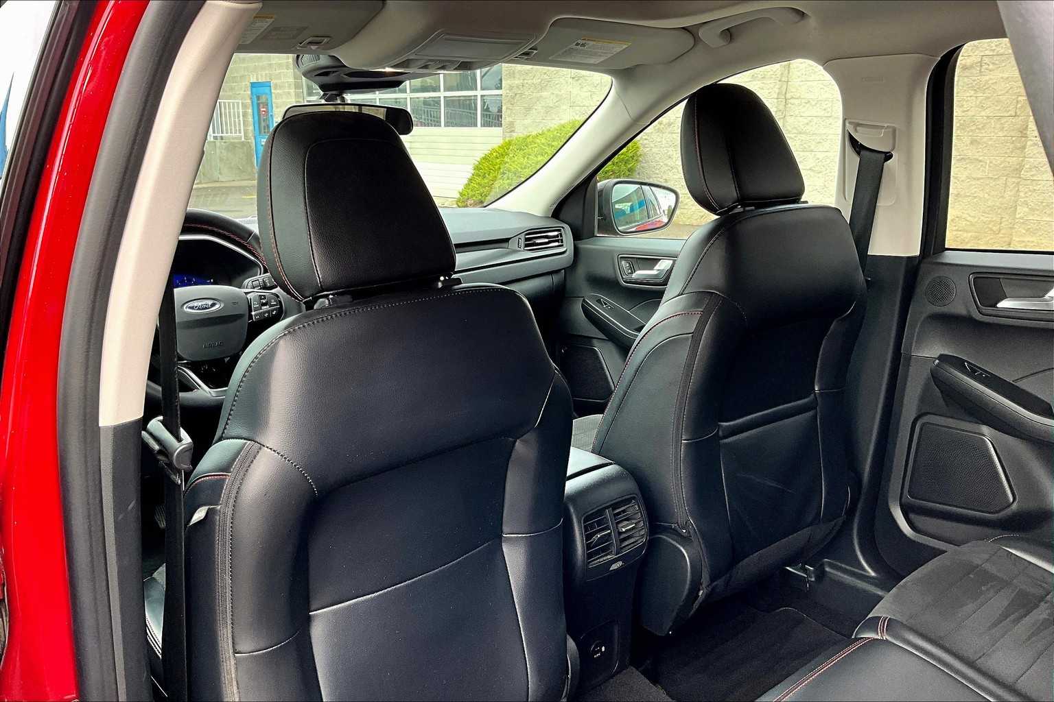 Thumbnail: 2022 Ford Escape - 12