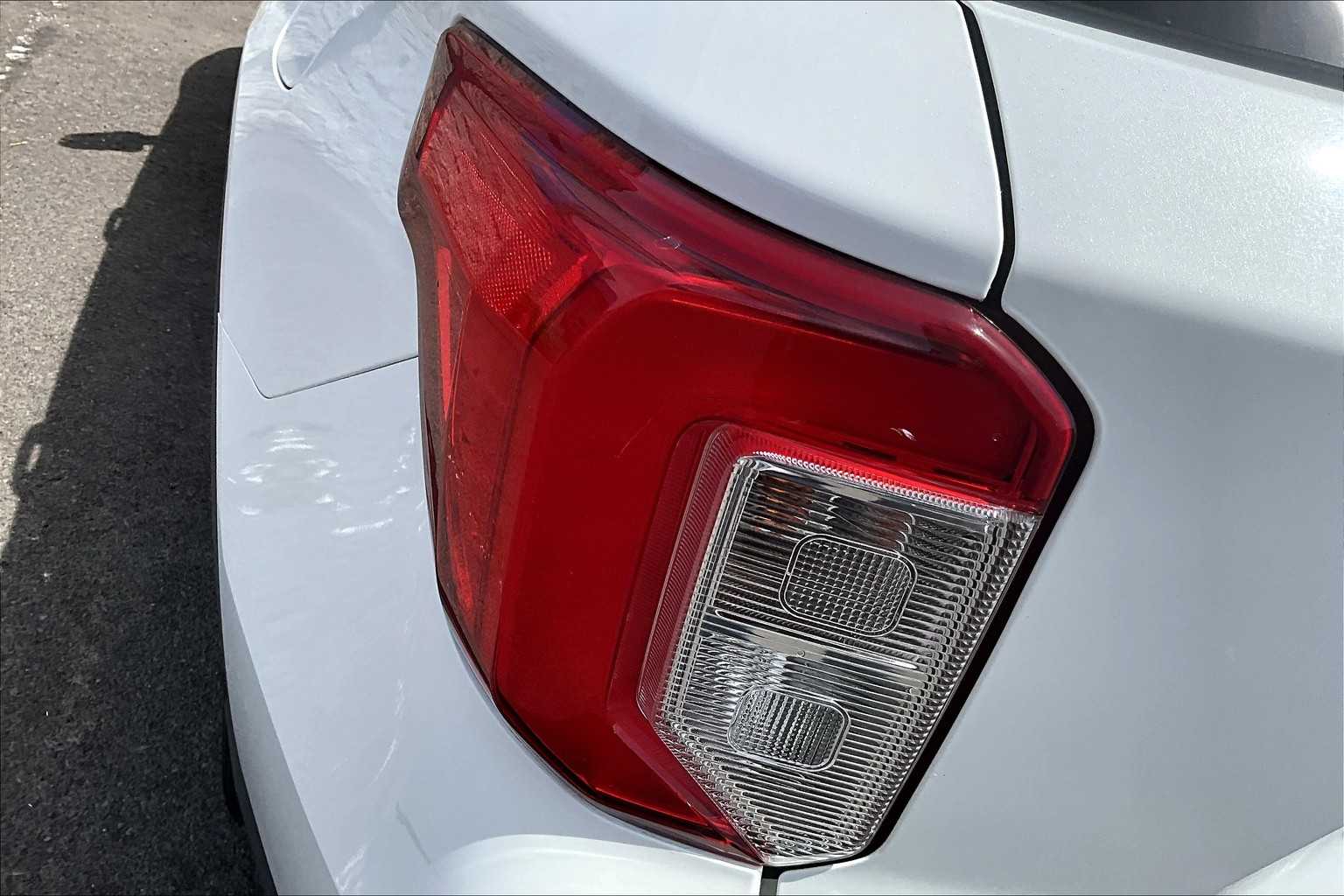 2020 Ford Explorer Platinum 32