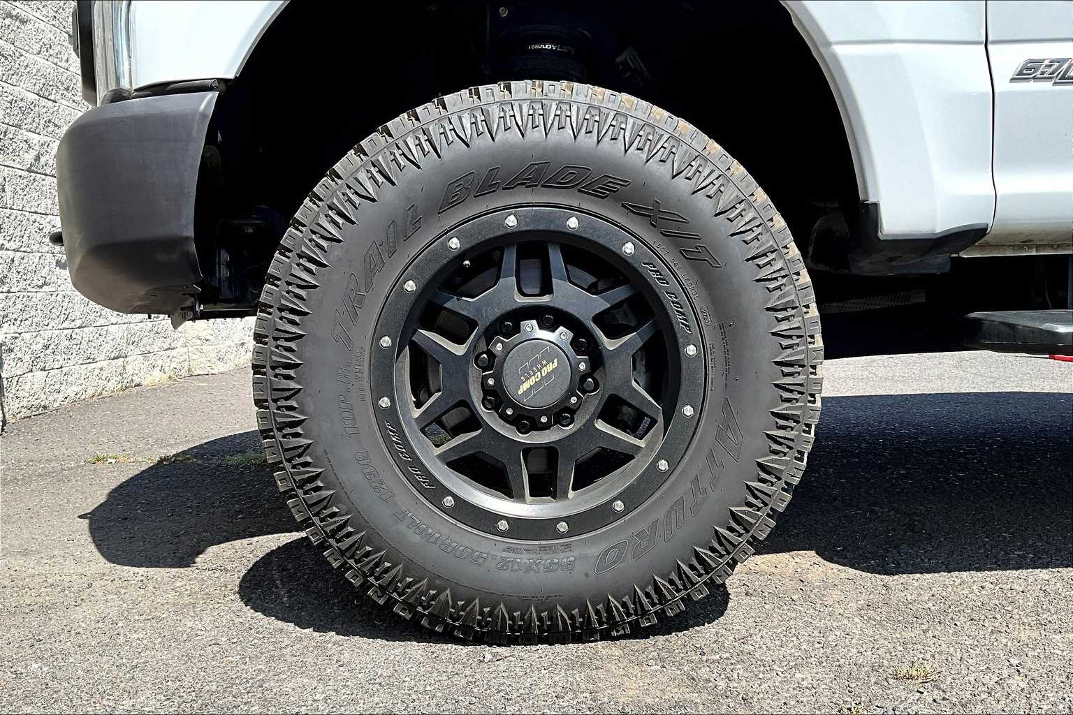 Thumbnail: 2020 Ford F-250 - 8