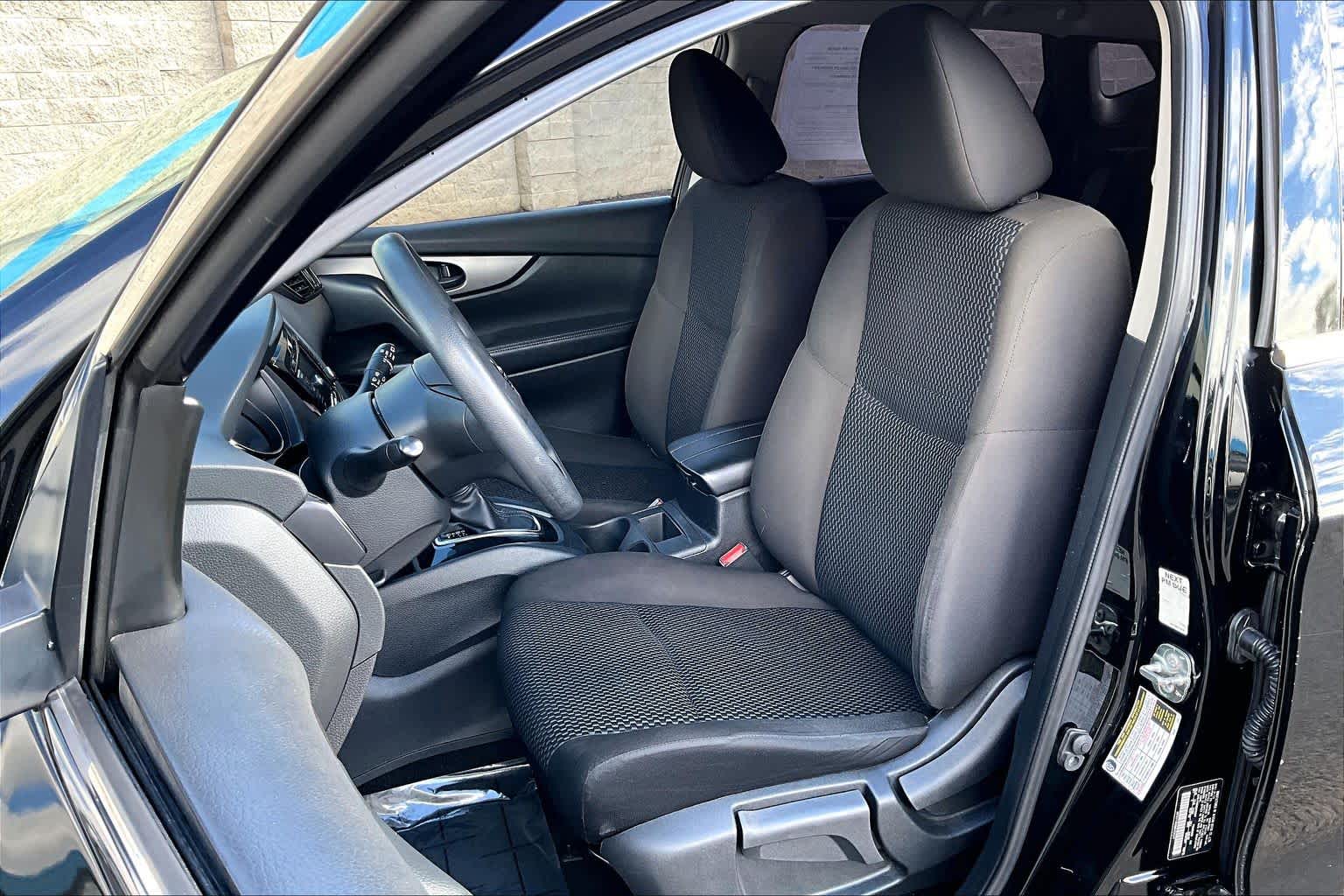 Thumbnail: 2021 Nissan Rogue Sport - 11