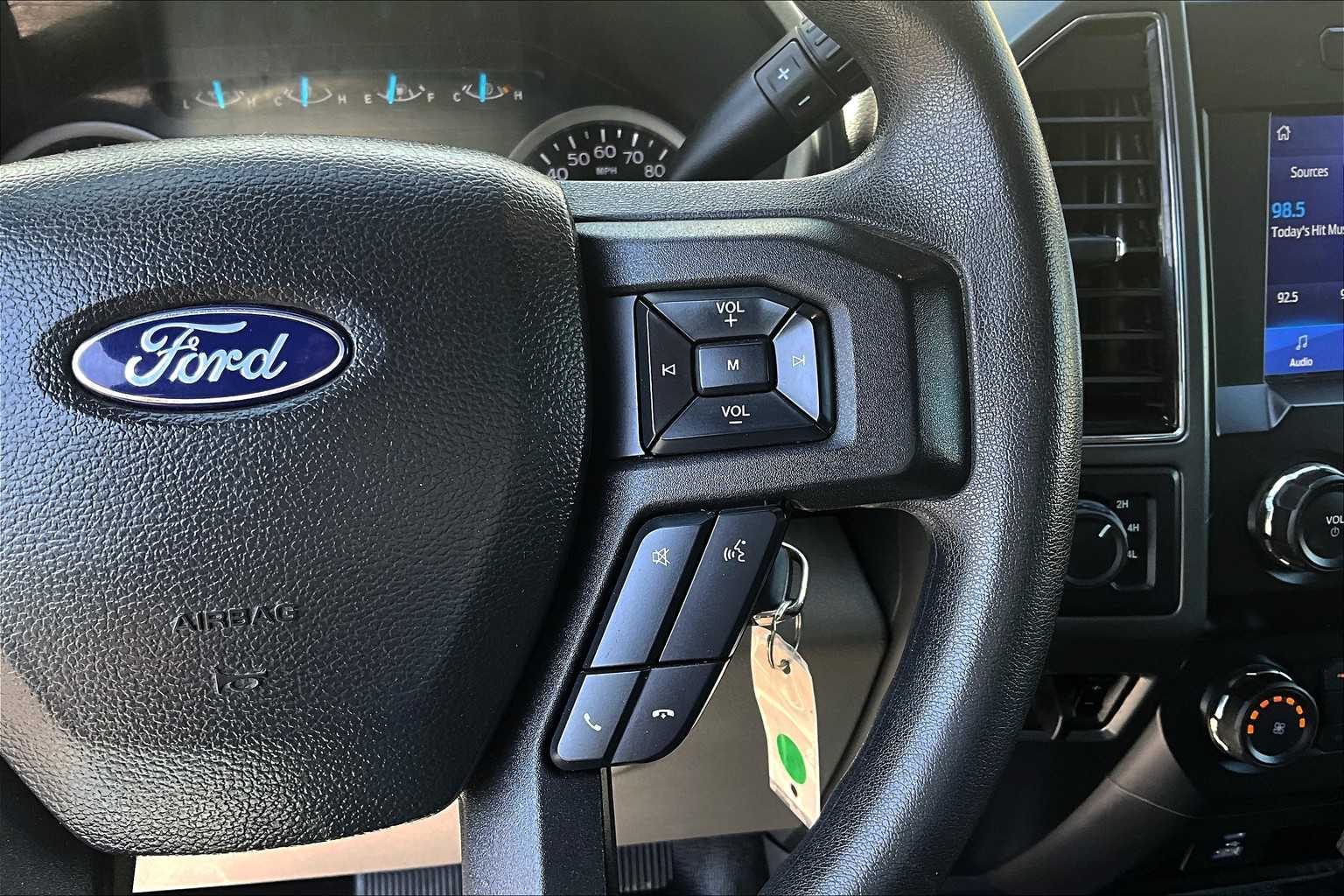 2022 Ford F-350 XLT 25