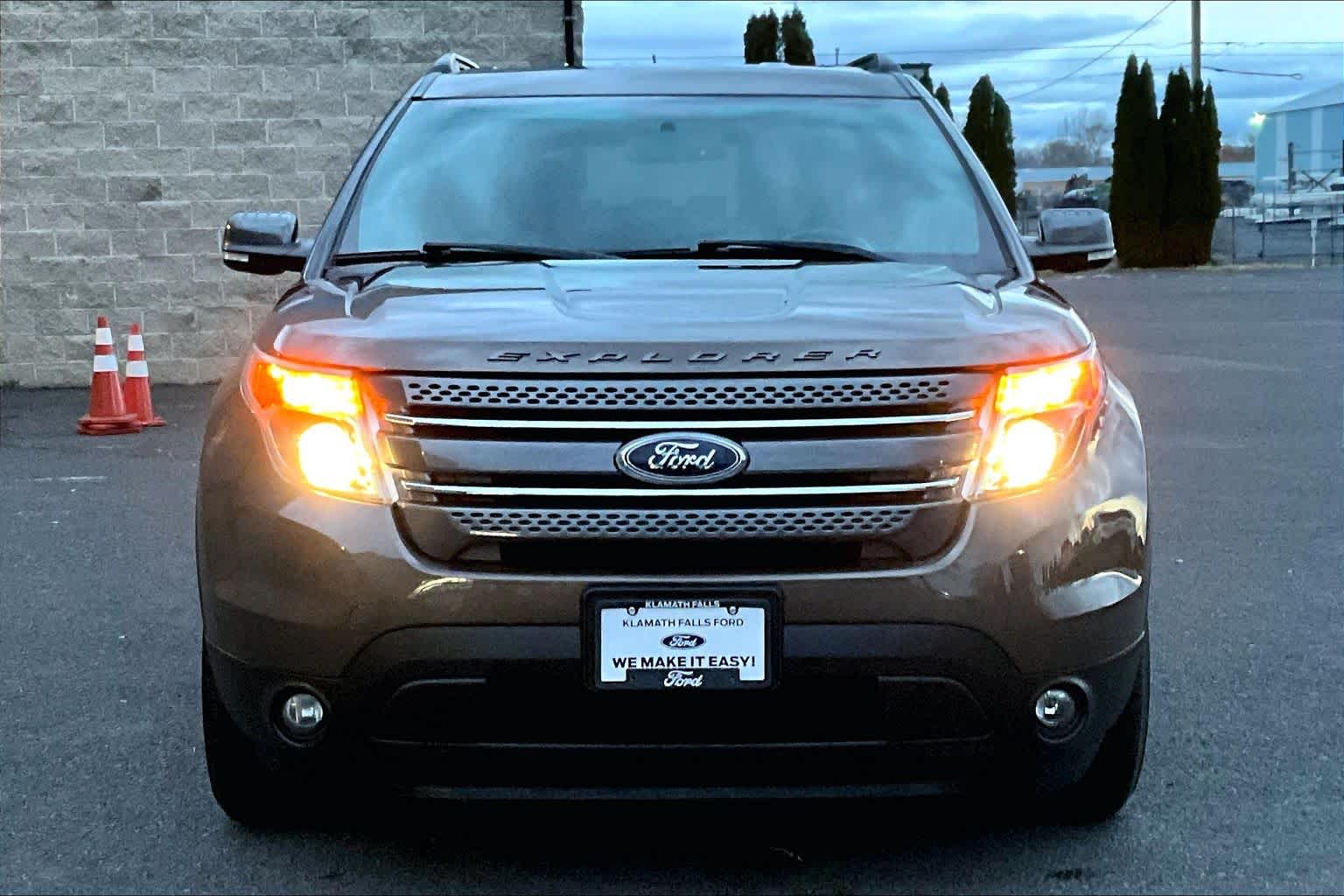 Thumbnail: 2015 Ford Explorer - 6