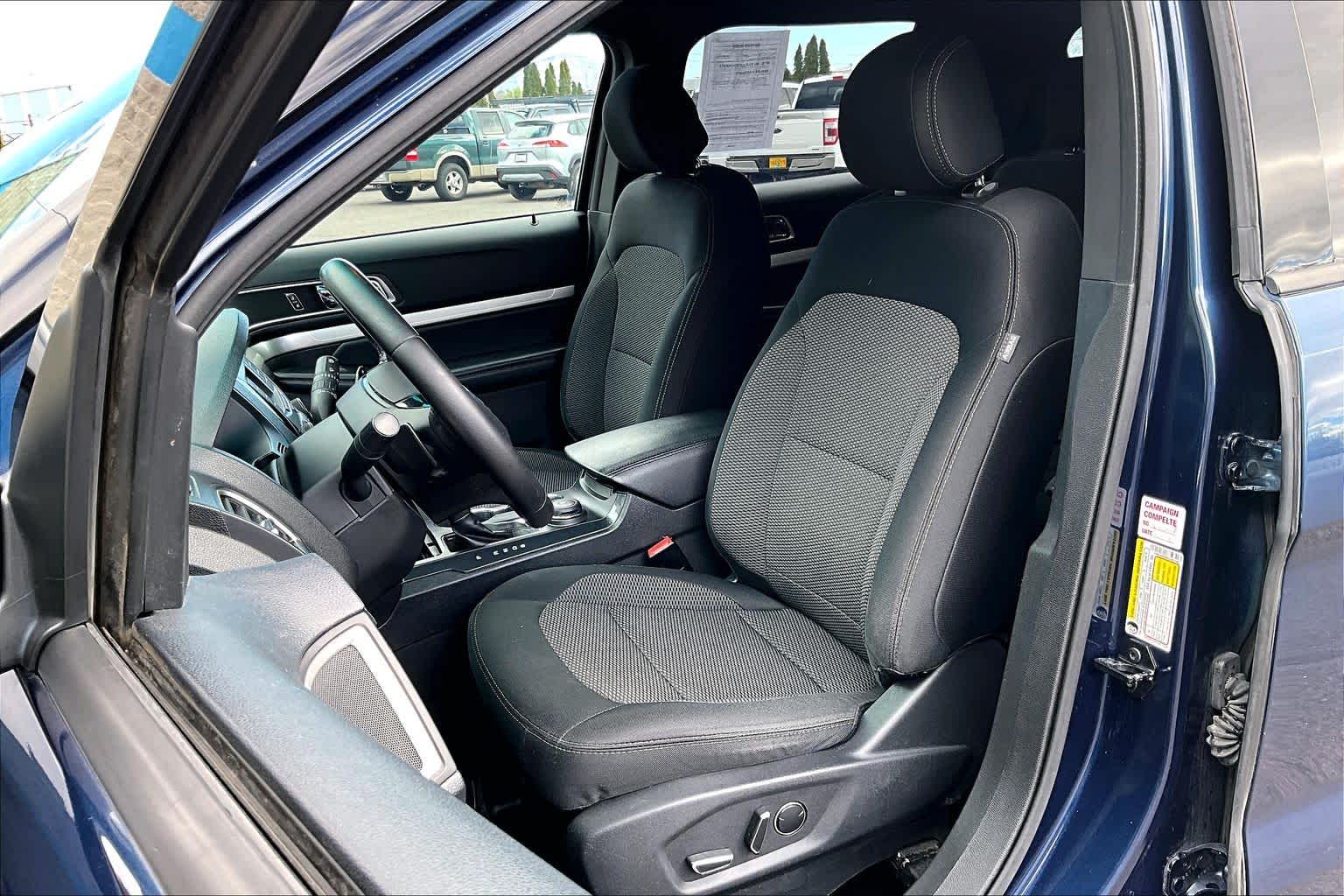 Thumbnail: 2016 Ford Explorer - 11