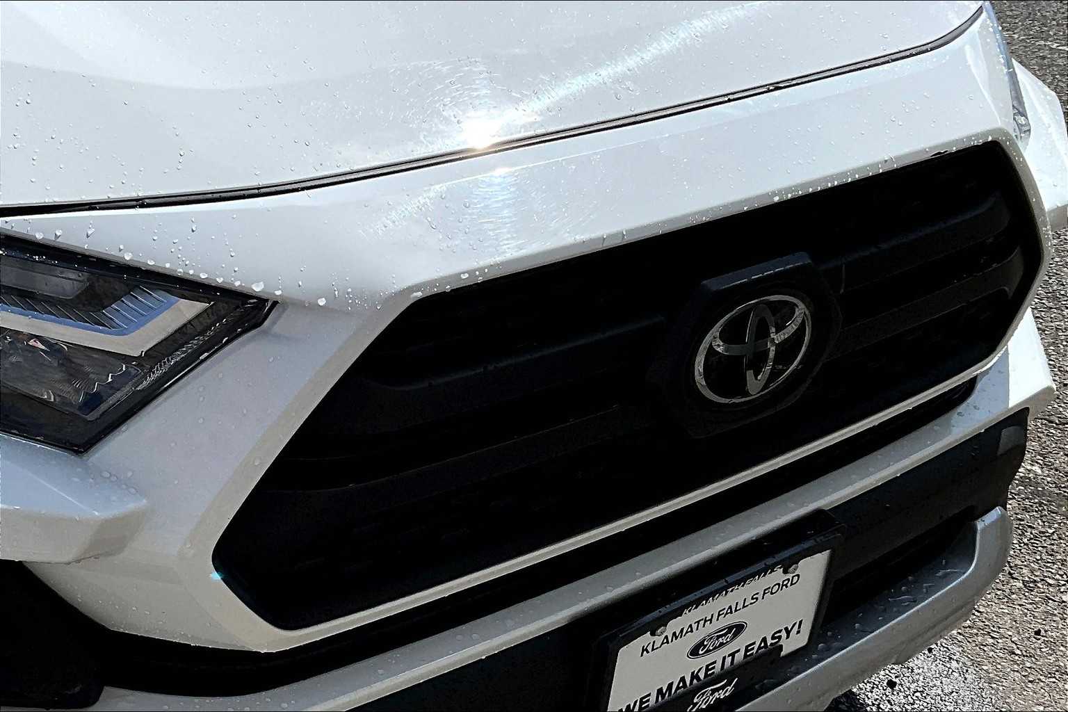 2024 Toyota RAV4 Adventure 33
