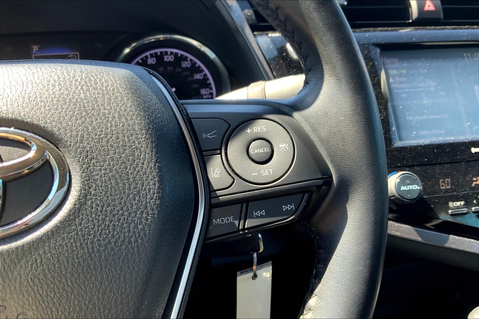 Thumbnail: 2020 Toyota Camry - 25