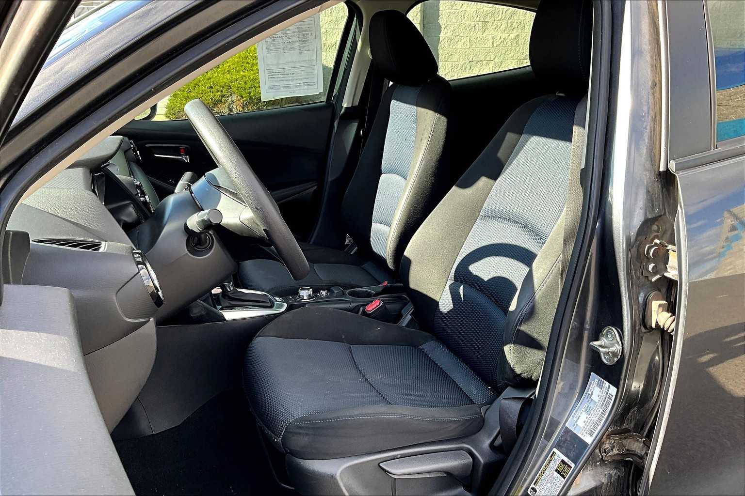 Thumbnail: 2017 Toyota Yaris iA - 11
