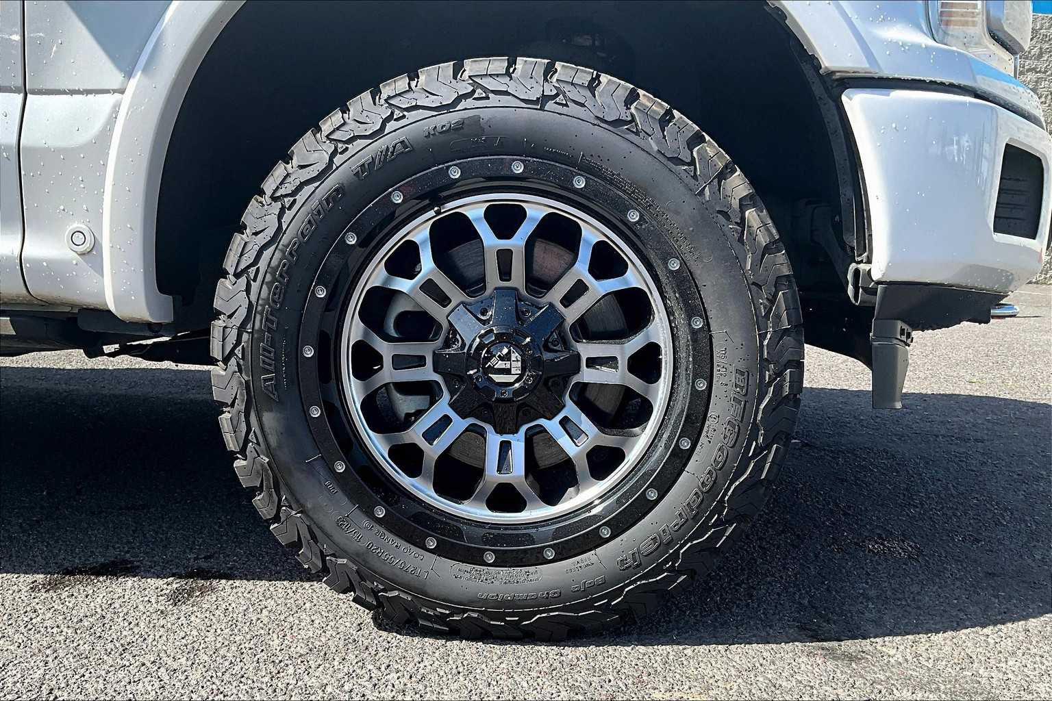 2018 Ford F-150 Platinum 34