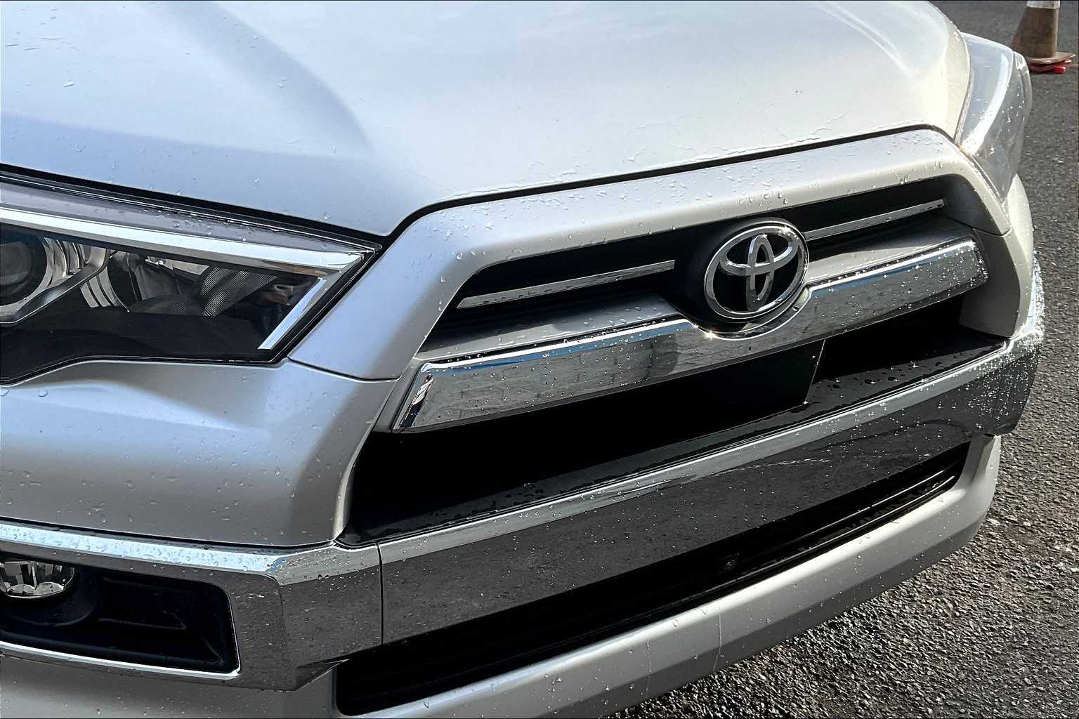 Thumbnail: 2022 Toyota 4Runner - 33