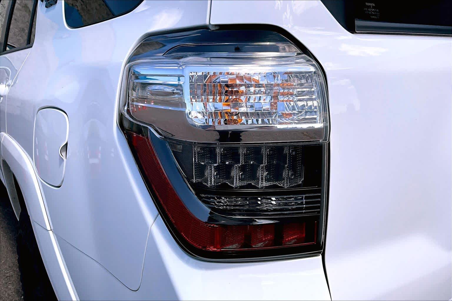 Thumbnail: 2022 Toyota 4Runner - 32