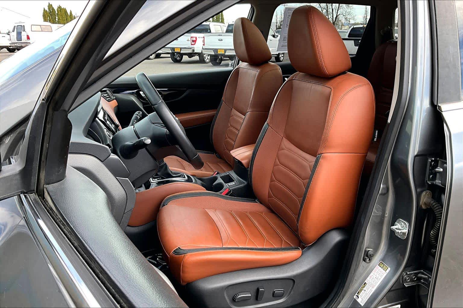 Thumbnail: 2018 Nissan Rogue - 11