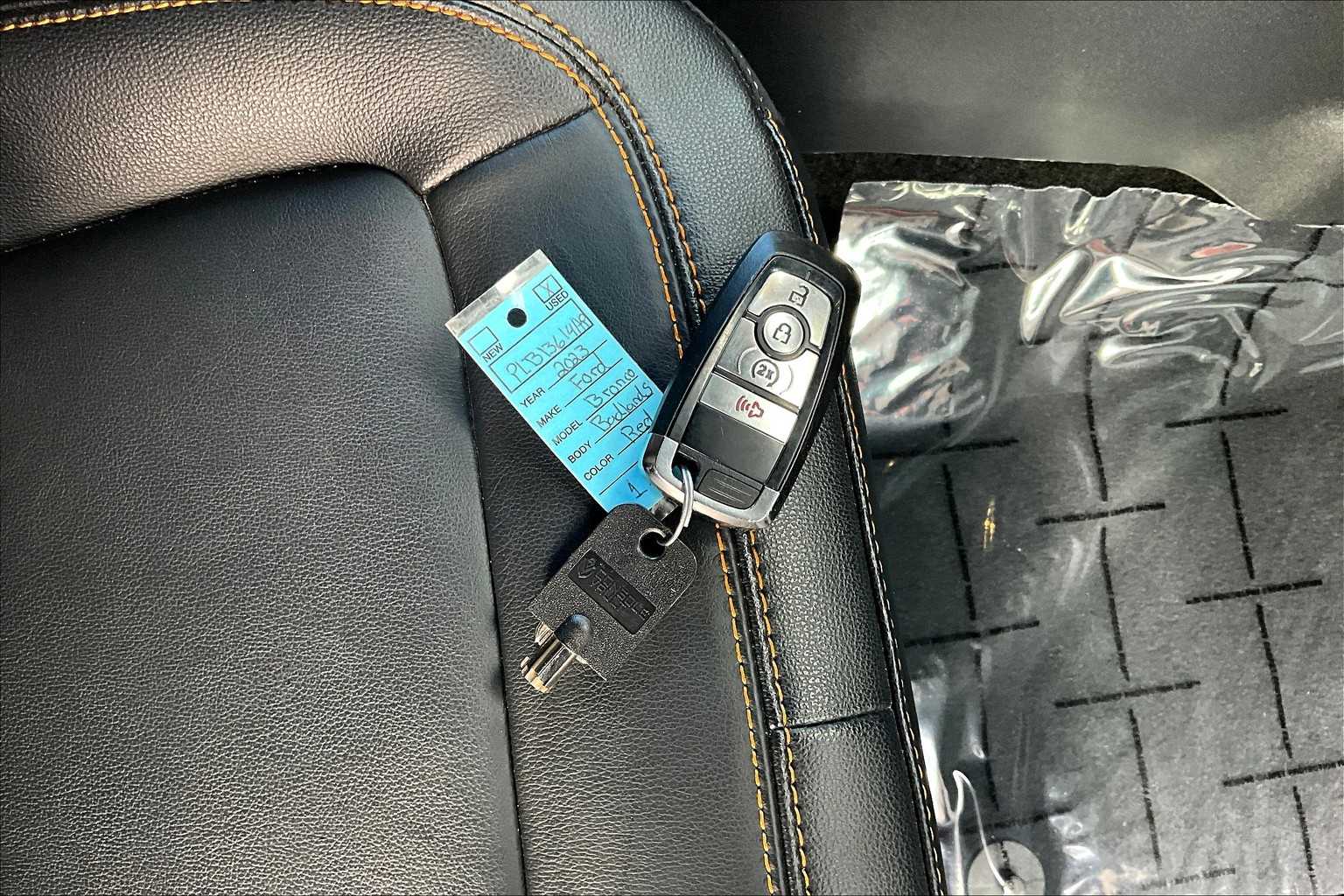 Thumbnail: 2023 Ford Bronco - 19