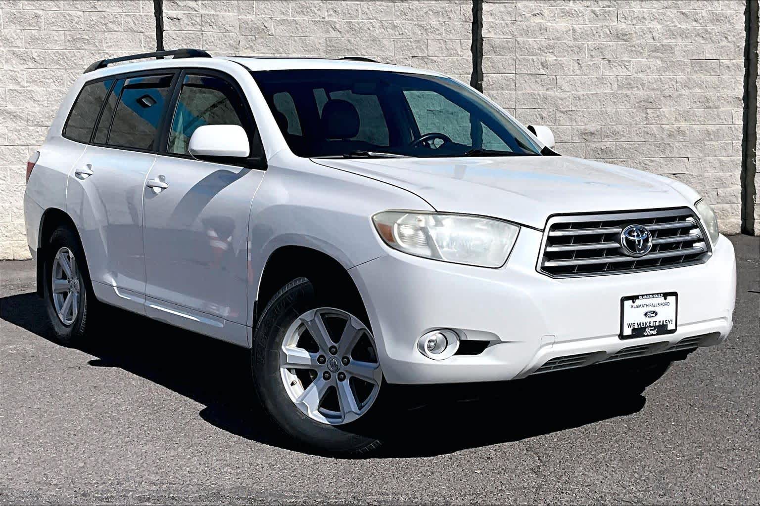 Thumbnail: 2010 Toyota Highlander - 21