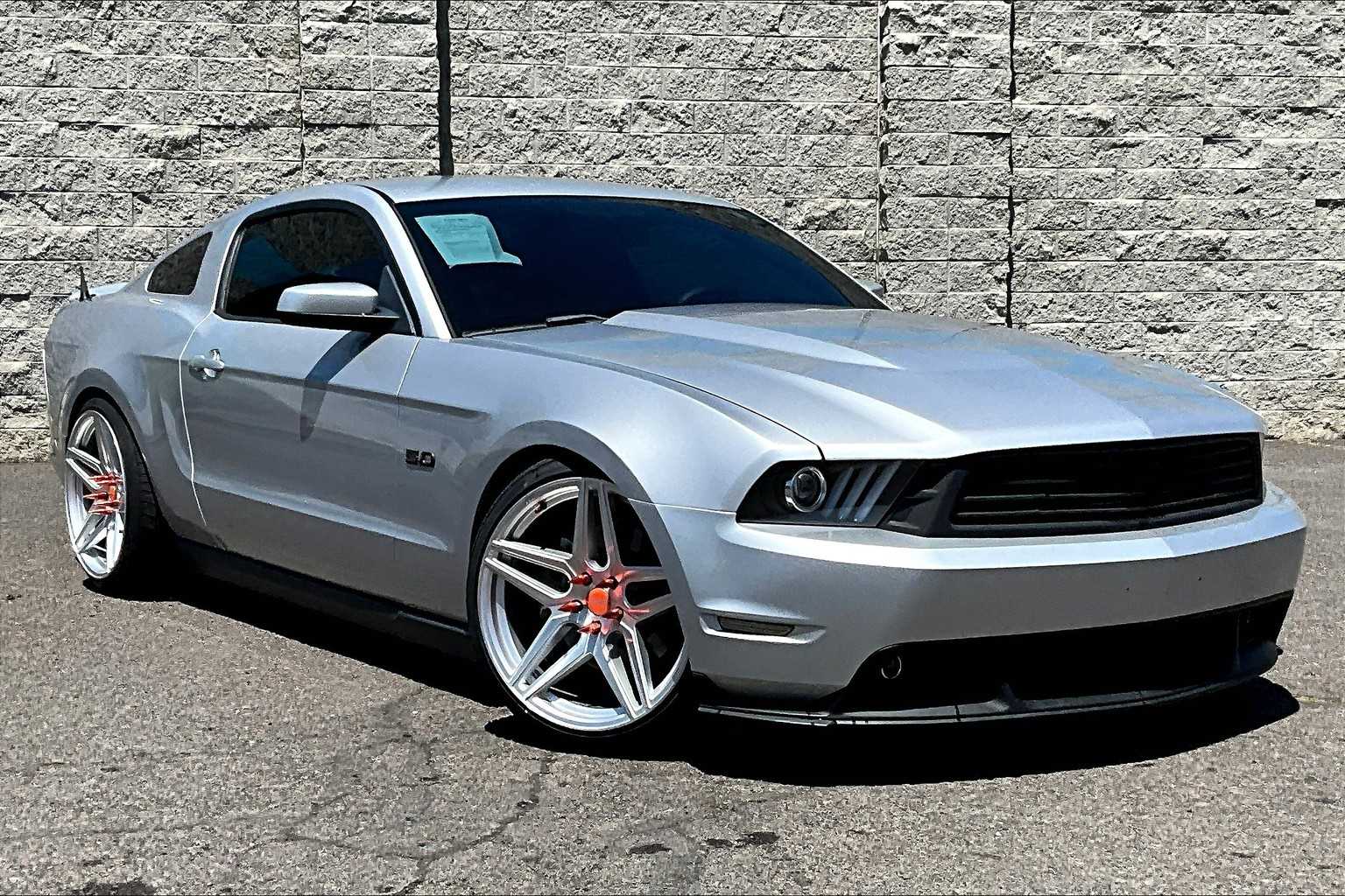 Thumbnail: 2012 Ford Mustang - 7