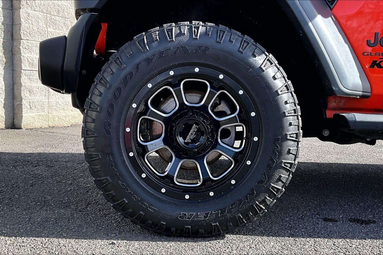 Thumbnail: 2020 Jeep Gladiator - 8