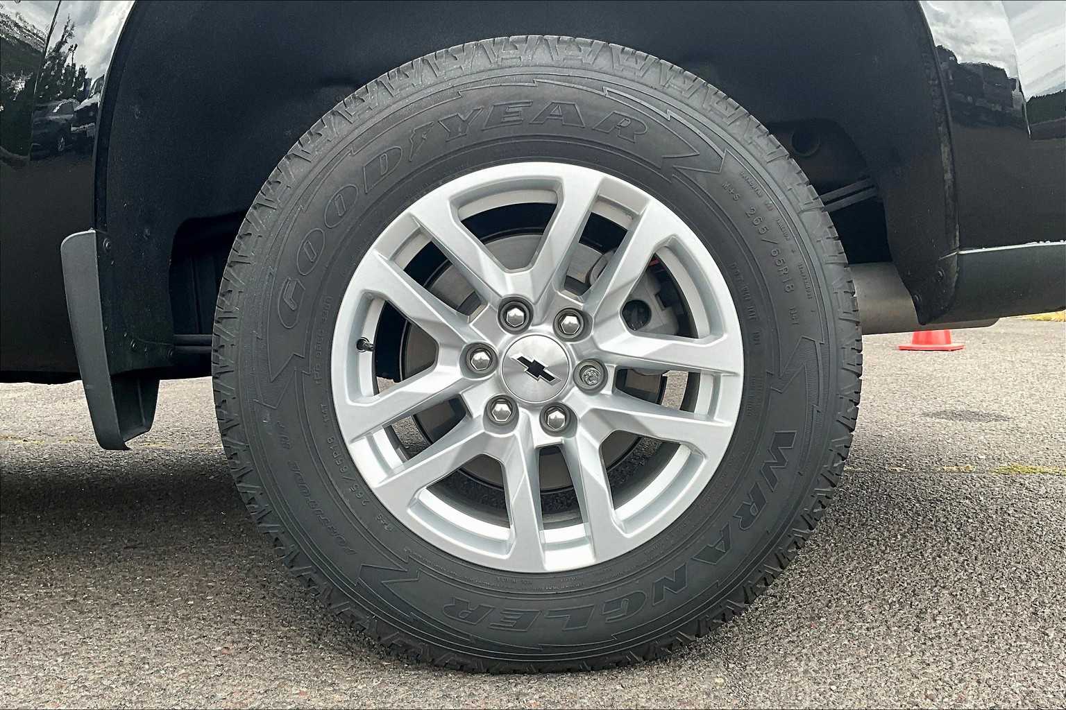 Thumbnail: 2021 Chevrolet Silverado 1500 - 35