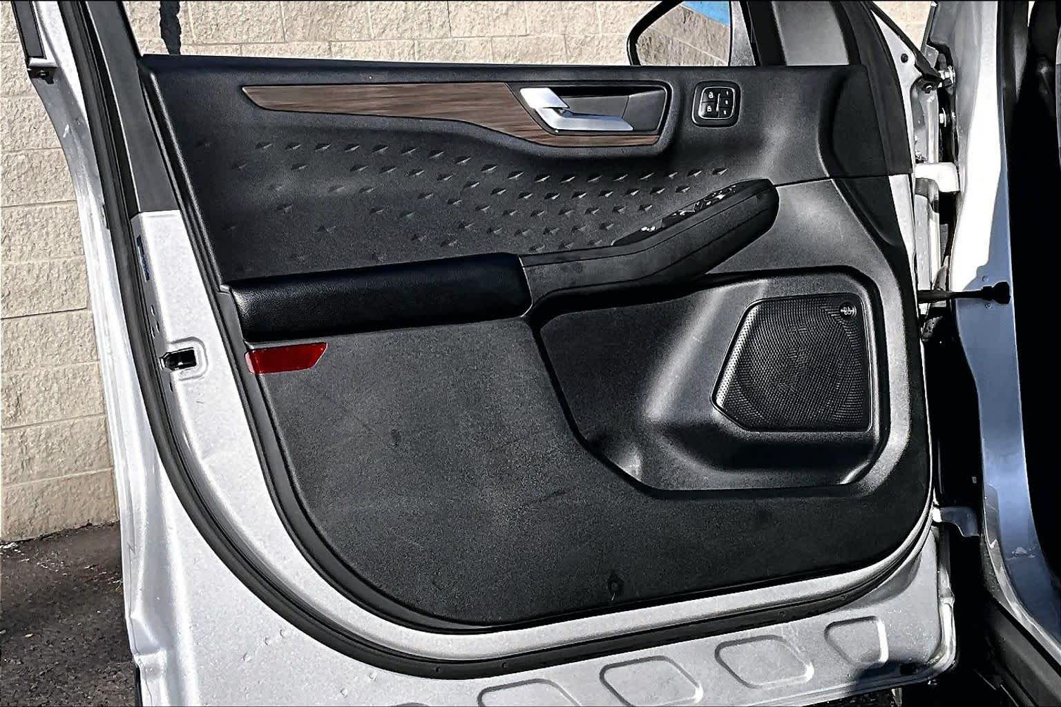 Thumbnail: 2020 Ford Escape - 27