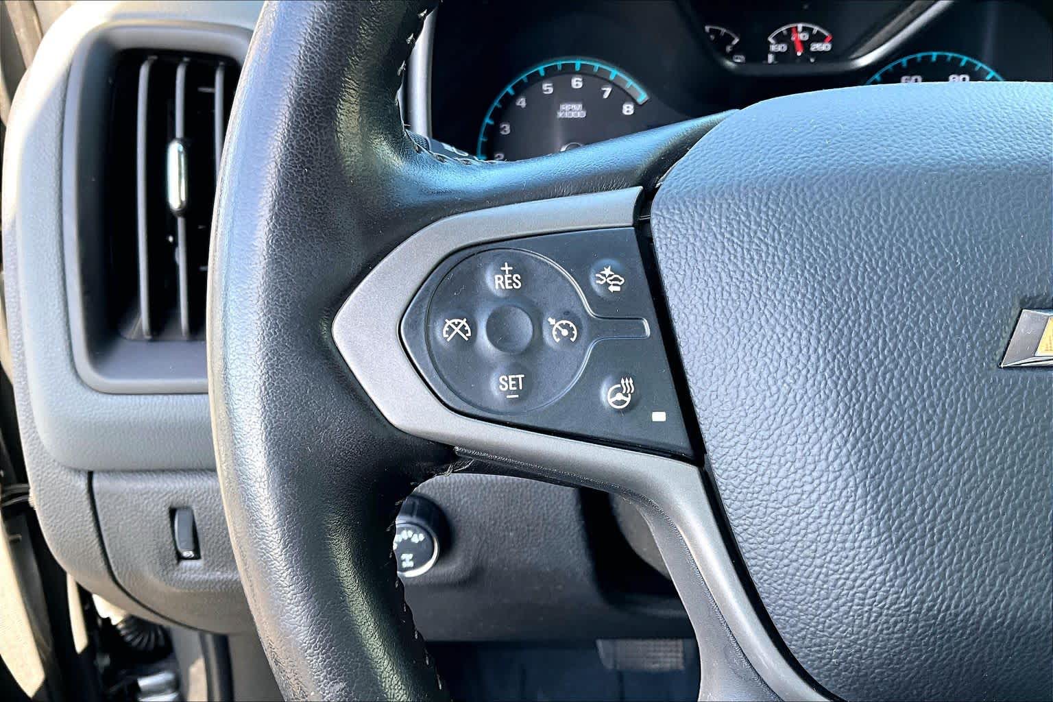 Thumbnail: 2021 Chevrolet Colorado - 24