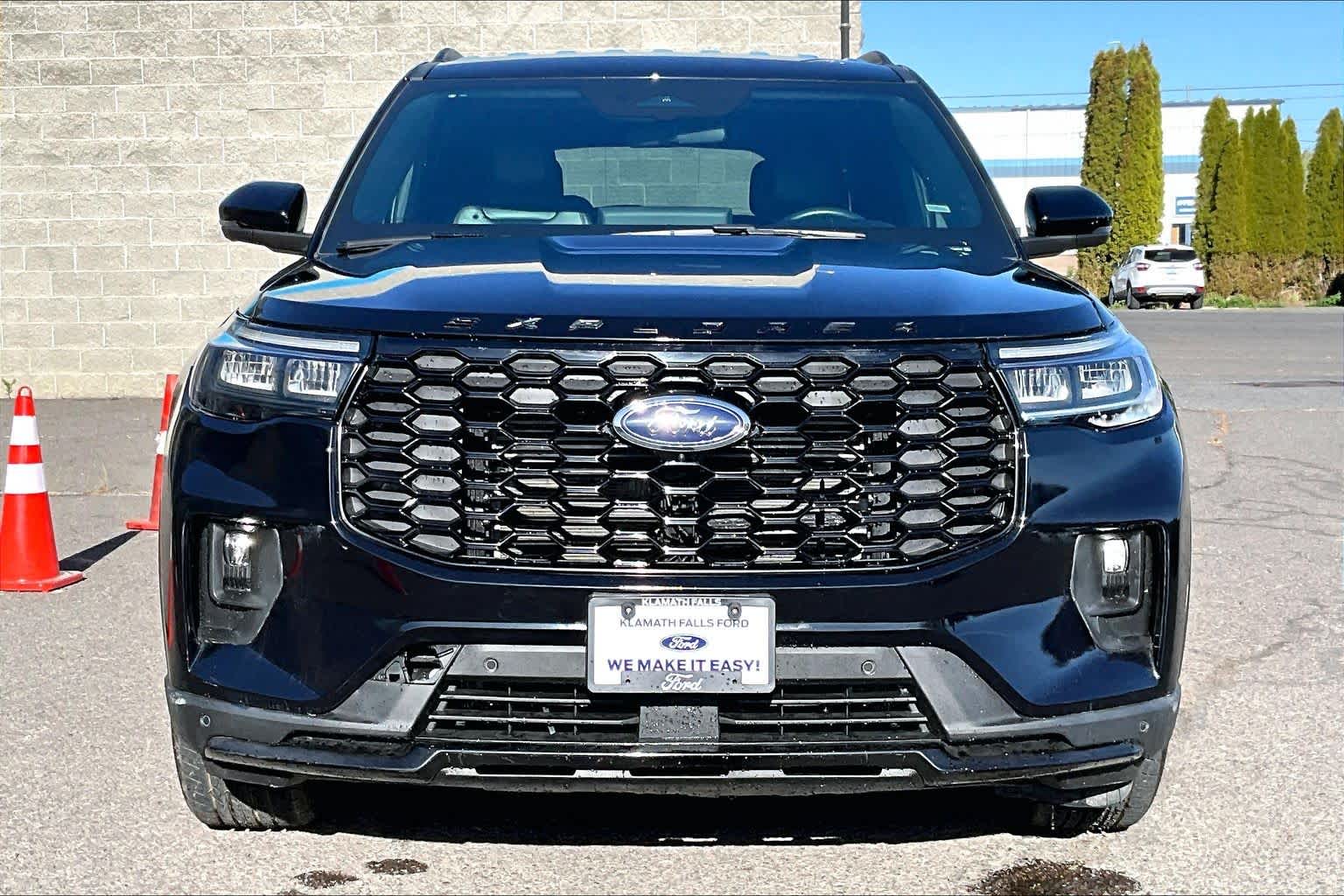 Thumbnail: 2025 Ford Explorer - 6