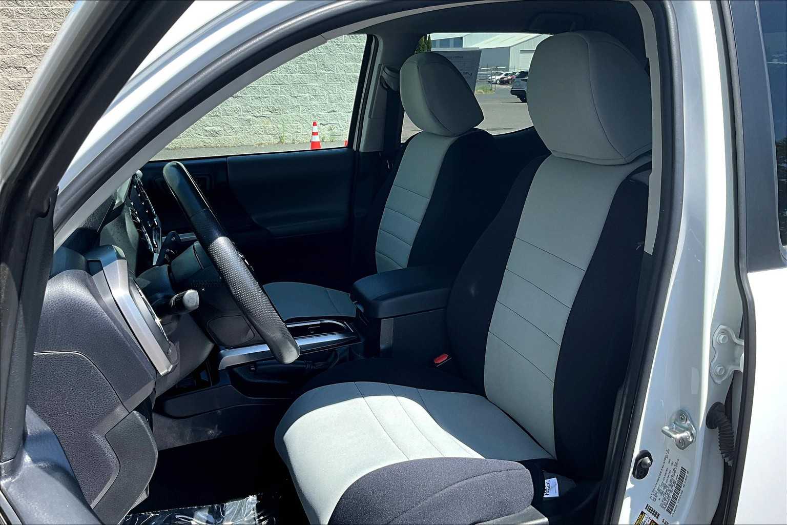 2022 Toyota Tacoma SR5 11