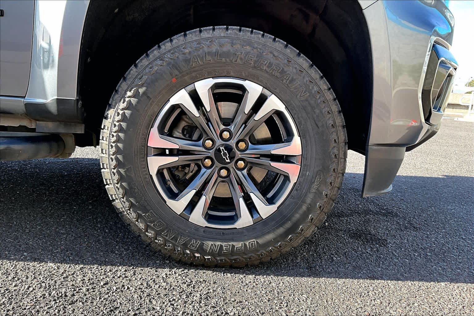 Thumbnail: 2021 Chevrolet Colorado - 34