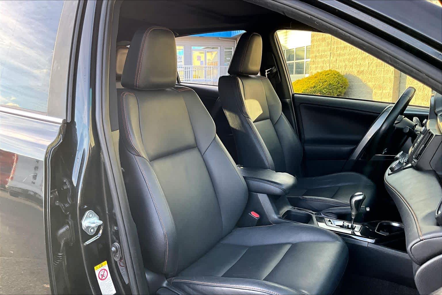 Thumbnail: 2017 Toyota RAV4 - 13