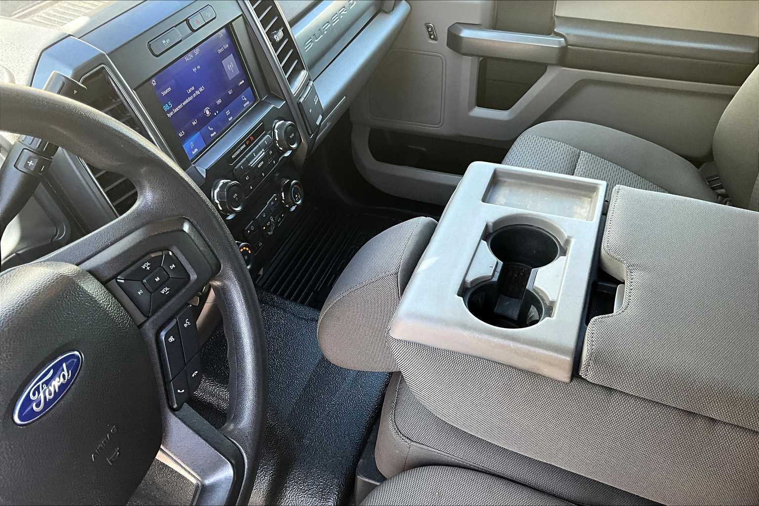 2022 Ford F-350 XLT 16
