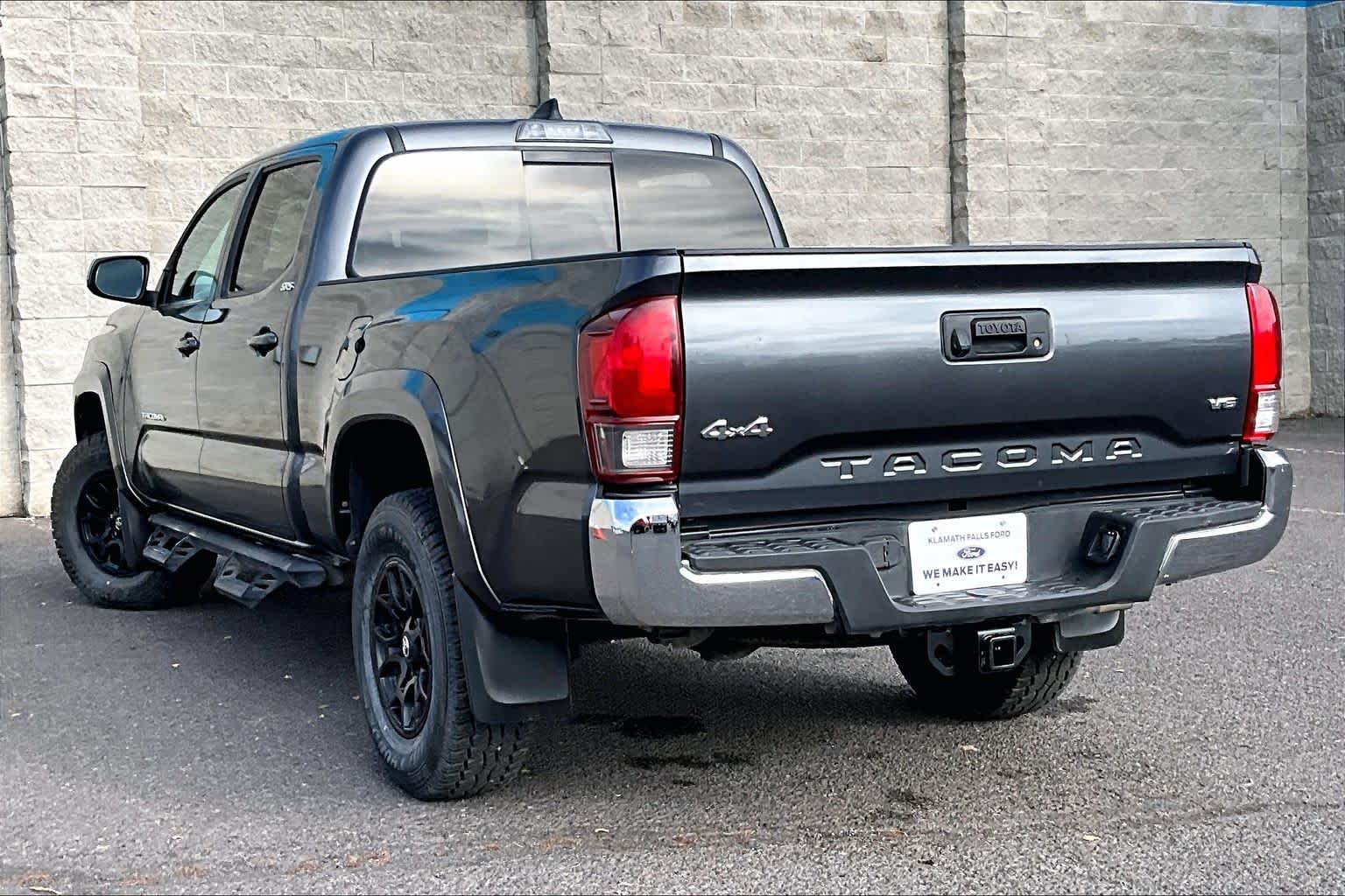 Thumbnail: 2020 Toyota Tacoma - 3