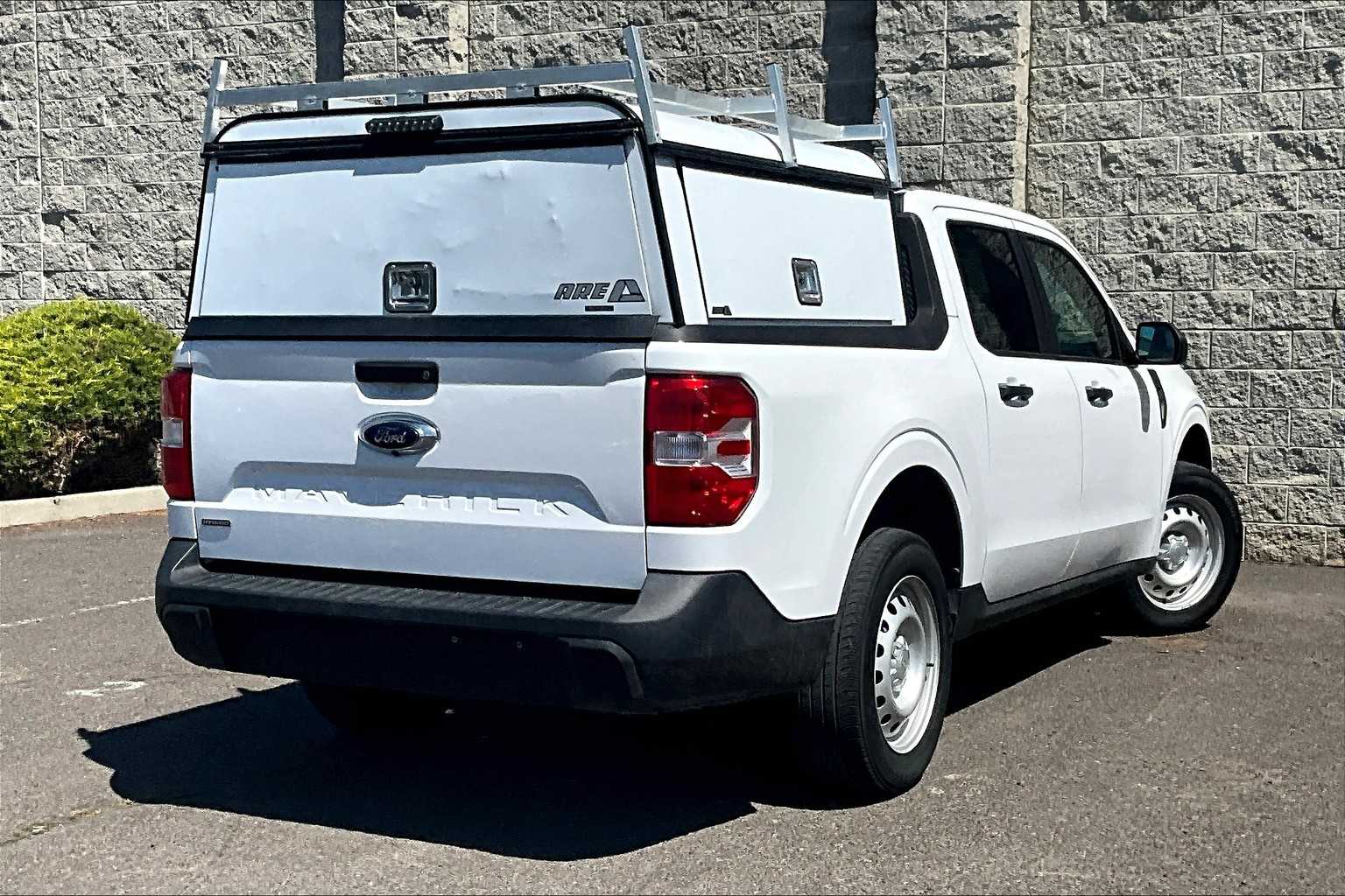 Thumbnail: 2022 Ford Maverick - 22