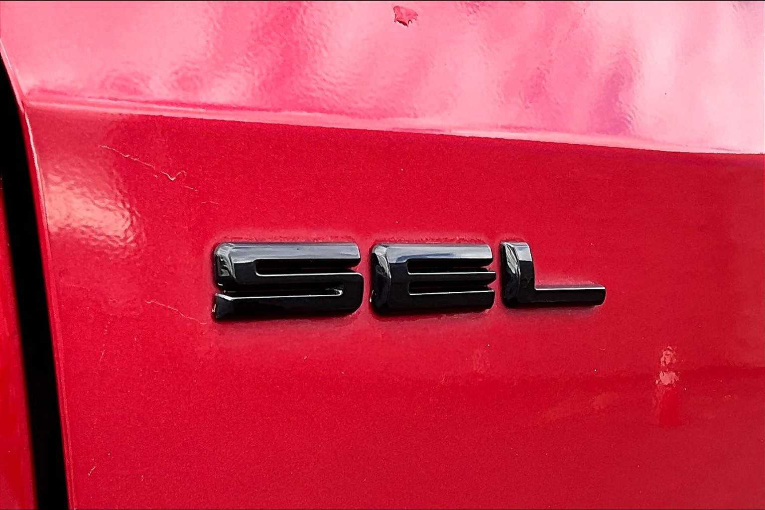 Thumbnail: 2022 Ford Escape - 7