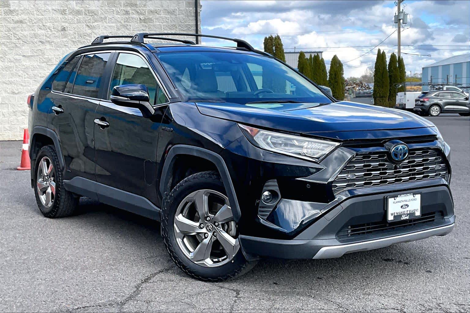 Thumbnail: 2019 Toyota RAV4 - 21