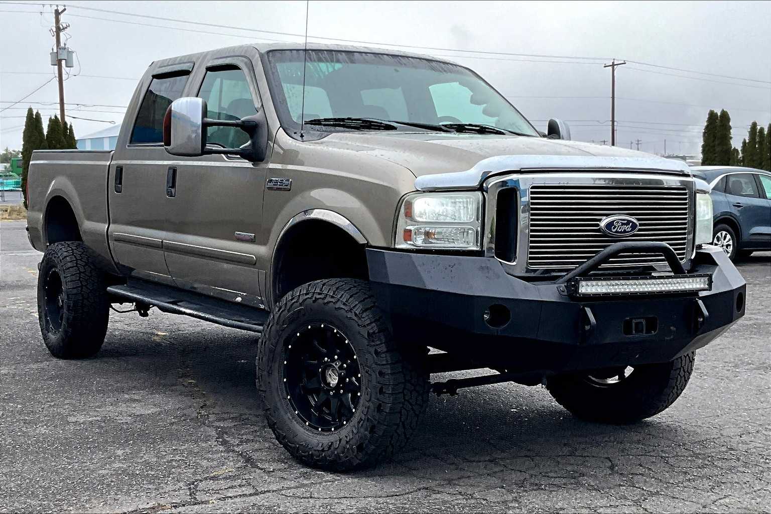 Thumbnail: 2006 Ford F-350 - 21