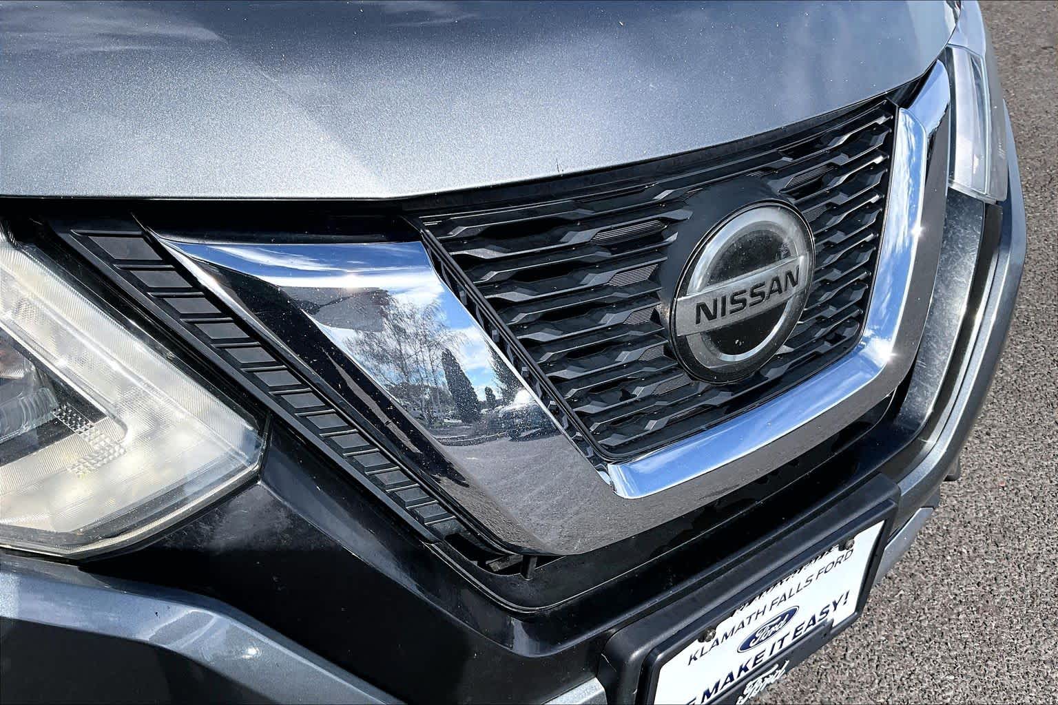 Thumbnail: 2018 Nissan Rogue - 33