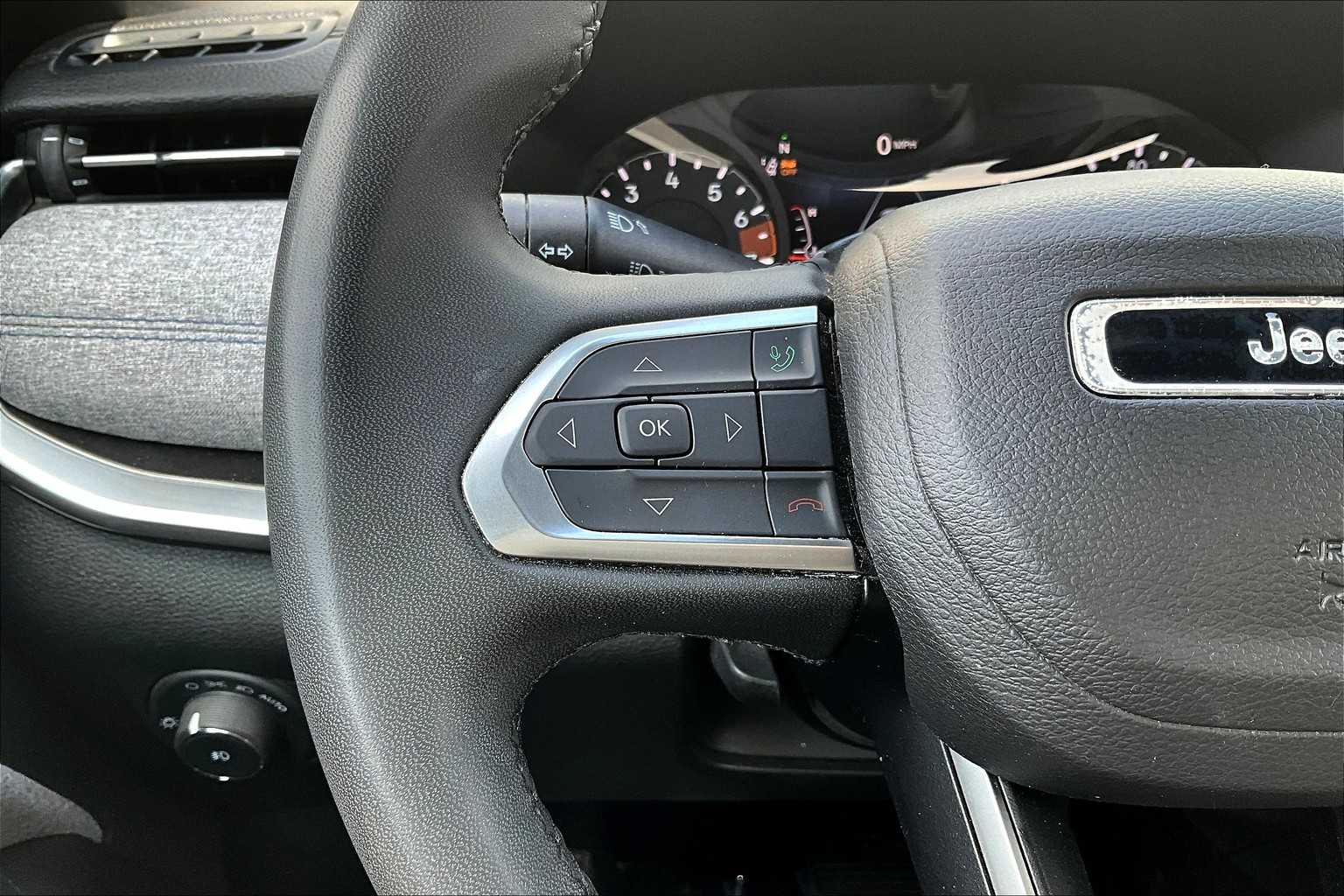 Thumbnail: 2024 Jeep Compass - 24