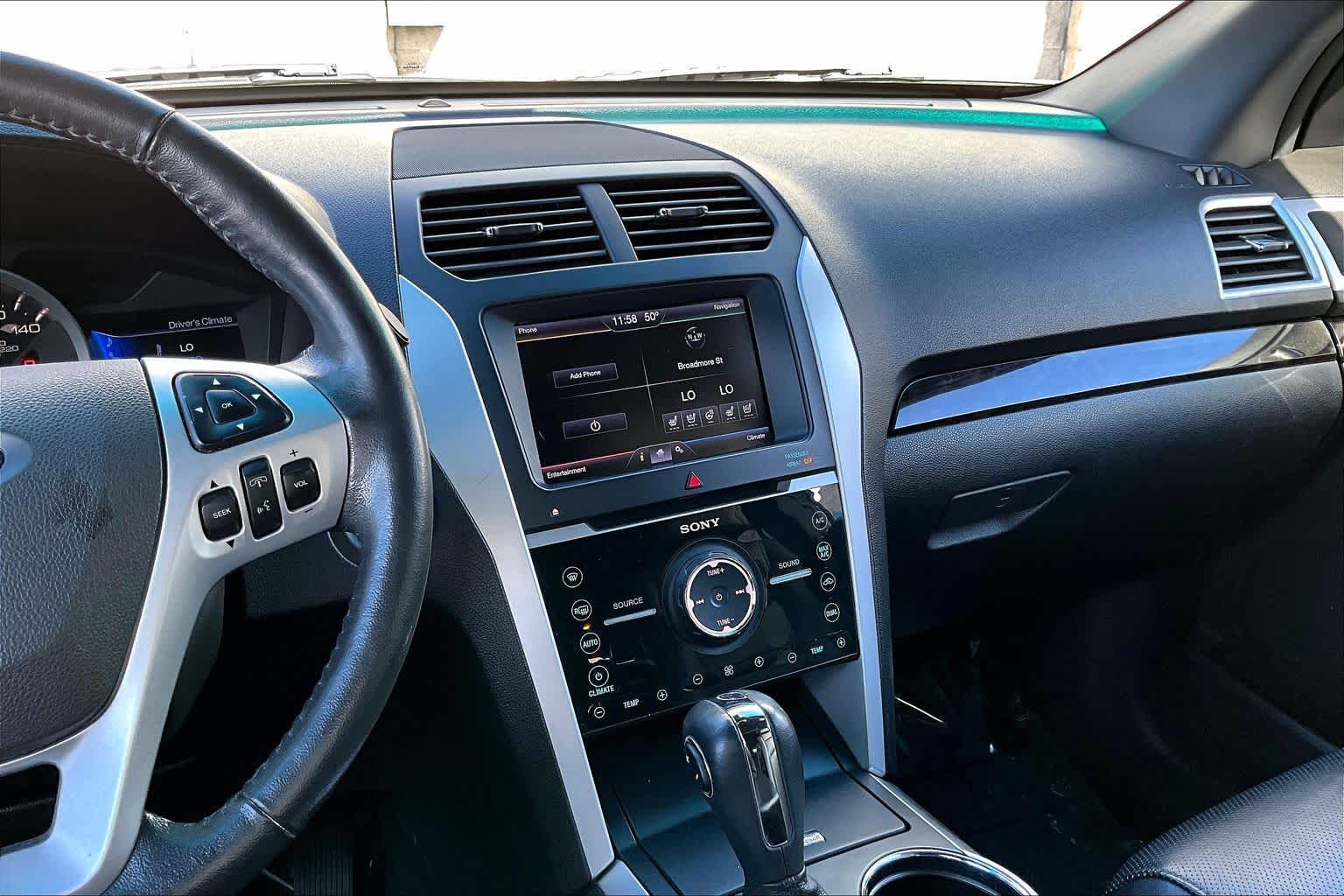 Thumbnail: 2013 Ford Explorer - 15