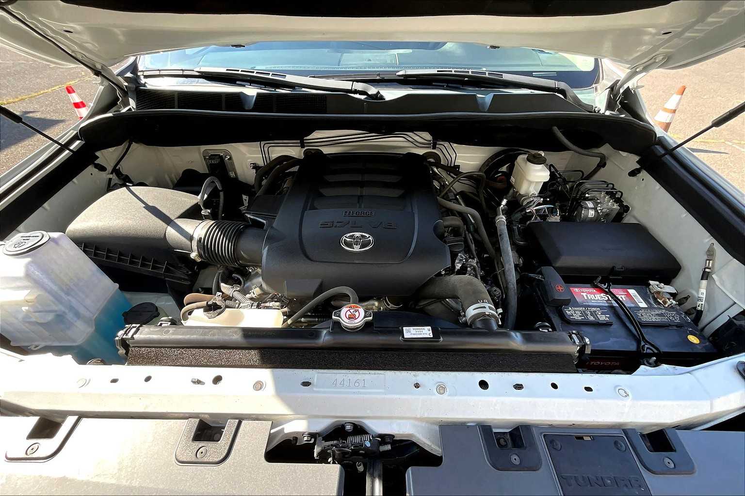 Thumbnail: 2020 Toyota Tundra - 9