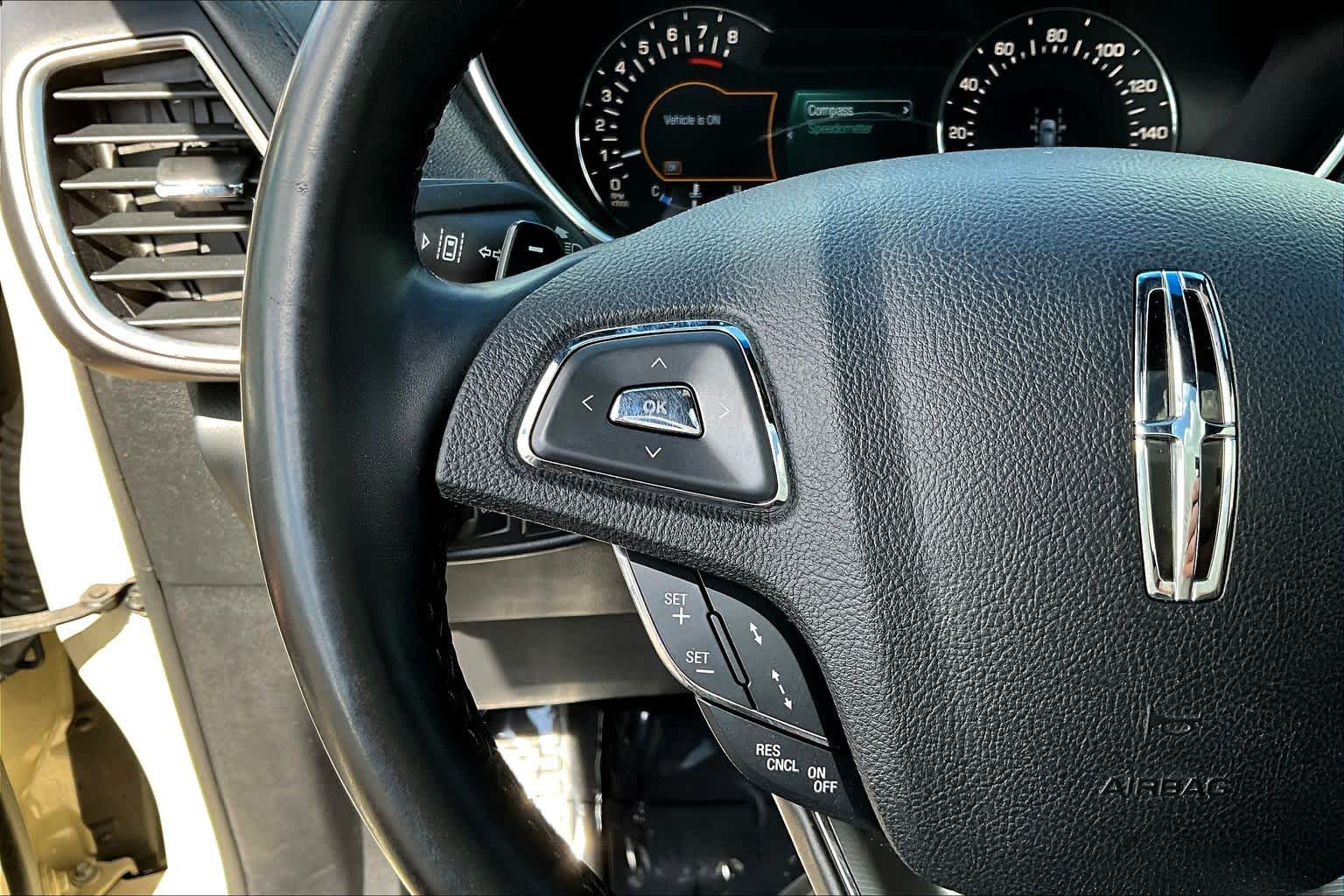 Thumbnail: 2016 Lincoln MKX - 24