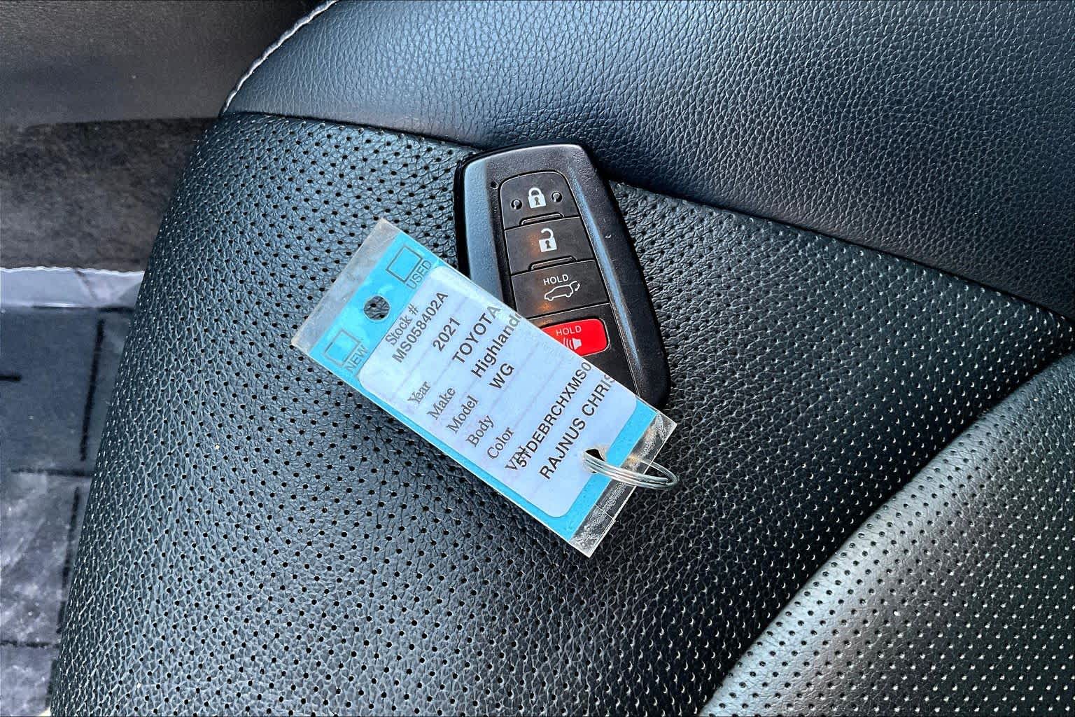 Thumbnail: 2021 Toyota Highlander - 19